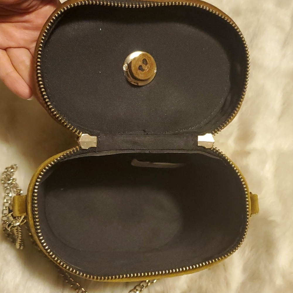 EUC Cute two-tone velvet chain strap evening bag - Picture 6 of 11